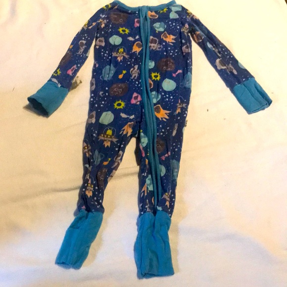 Little Sleepies Snug Fit Sleeper - Picture 1 of 4